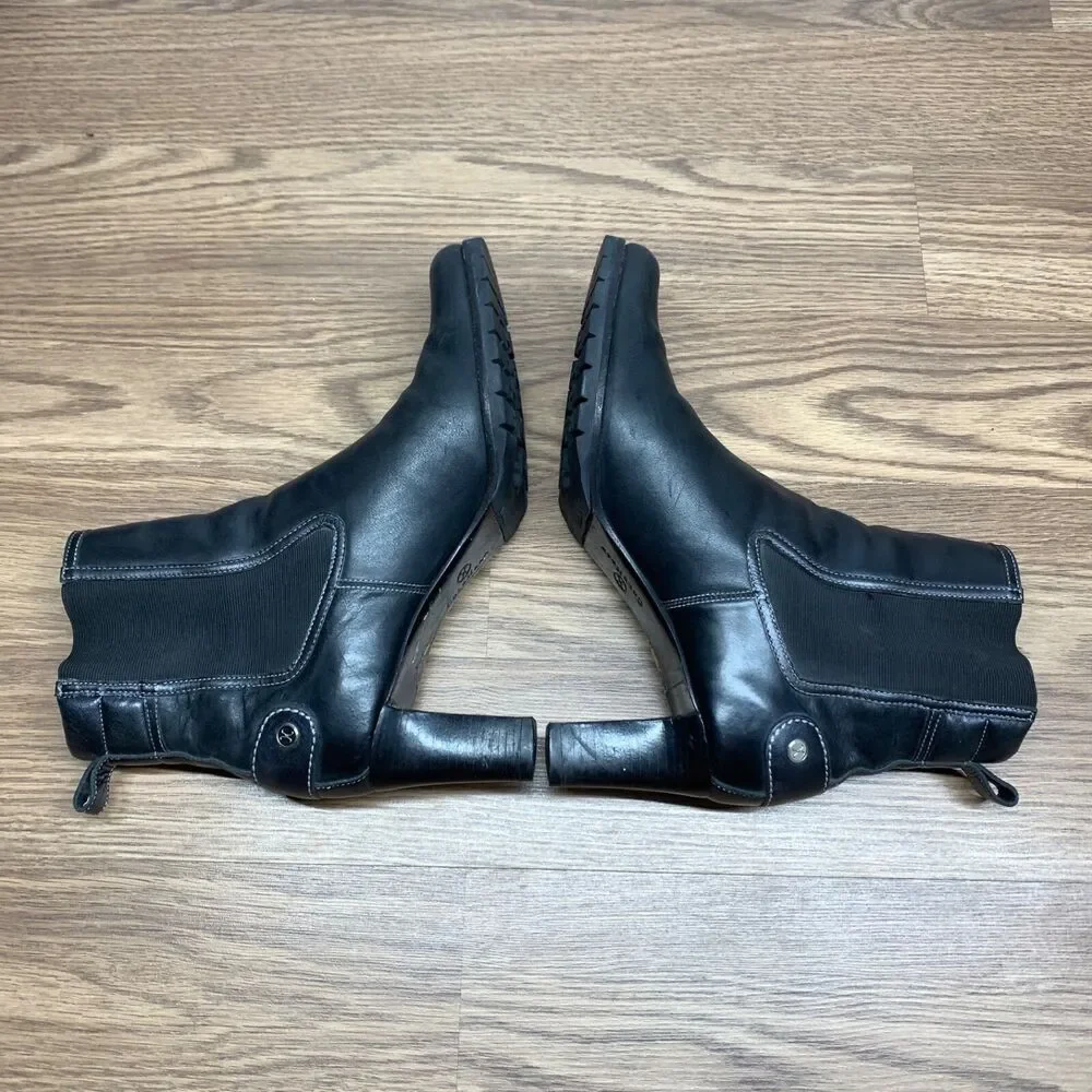 Cole‎ Haan Women's 9.5 B Black Leather Vibram Sole Slip On Stretch Ankle Booties